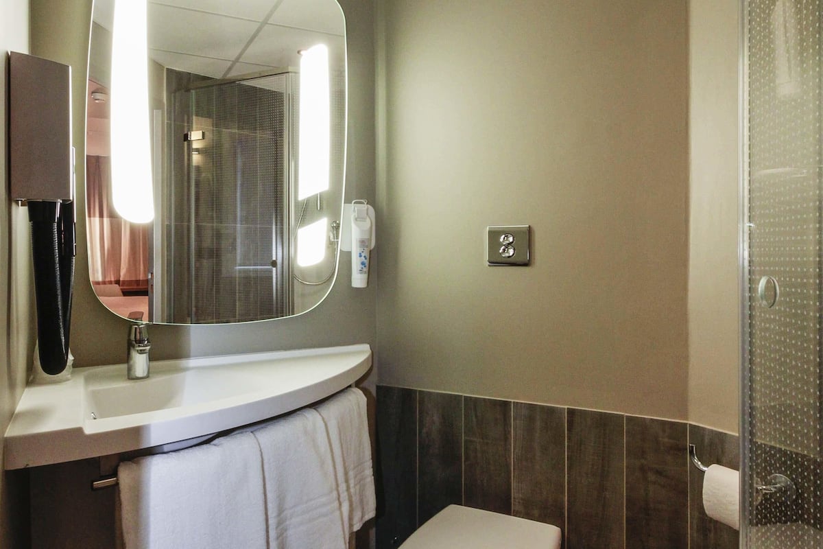 Premium bedding, pillow-top beds, individually furnished, desk