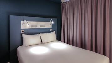 Premium bedding, blackout curtains, soundproofing, free cots/infant beds