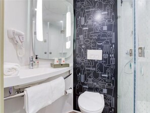 Twin Room | Bathroom - Ibis Jilin Beishan Park Hotel (Jilin)