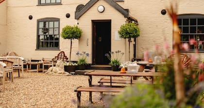 Wheatacre White Lion