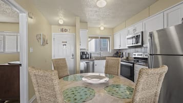 Condo, 2 Bedrooms | Private kitchen | Fridge, oven, coffee/tea maker, toaster