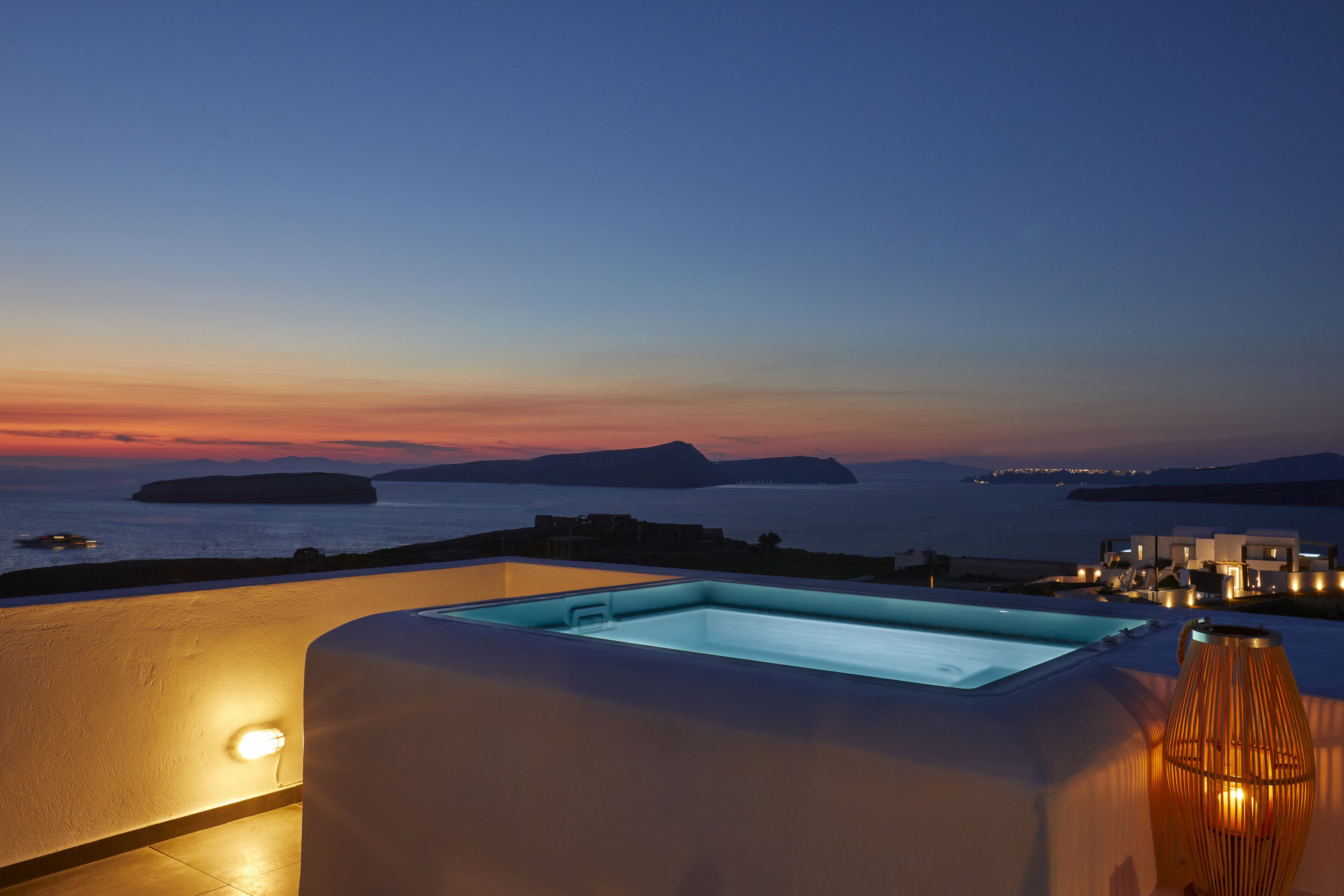 exclusive suite, jetted tub, sea view | view from room