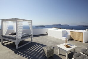 Exclusive Suite, Jetted Tub, Sea View | Balcony view