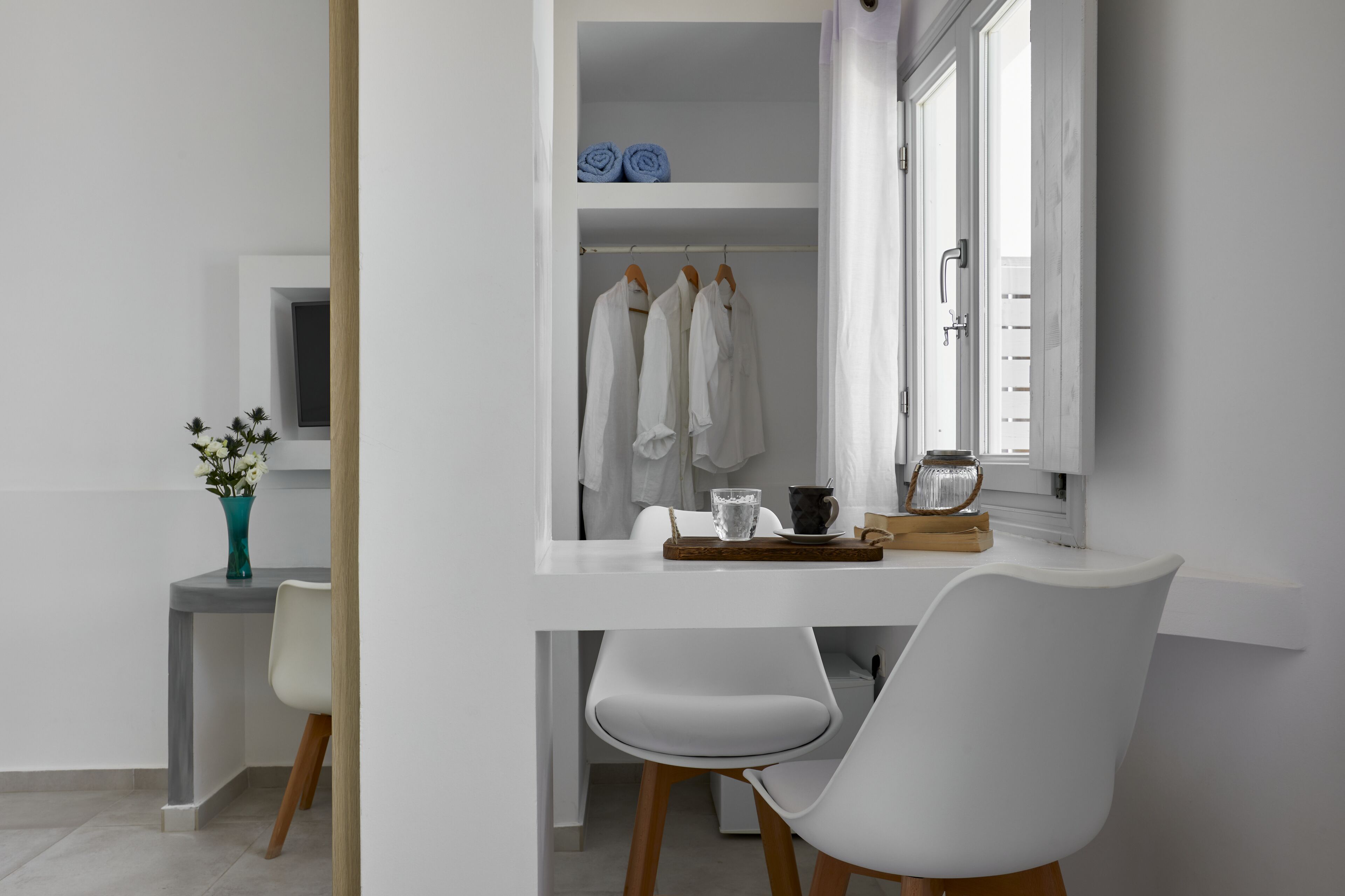 deluxe room with hot tub and sea view | 1 bedroom, in-room safe, individually decorated, individually furnished