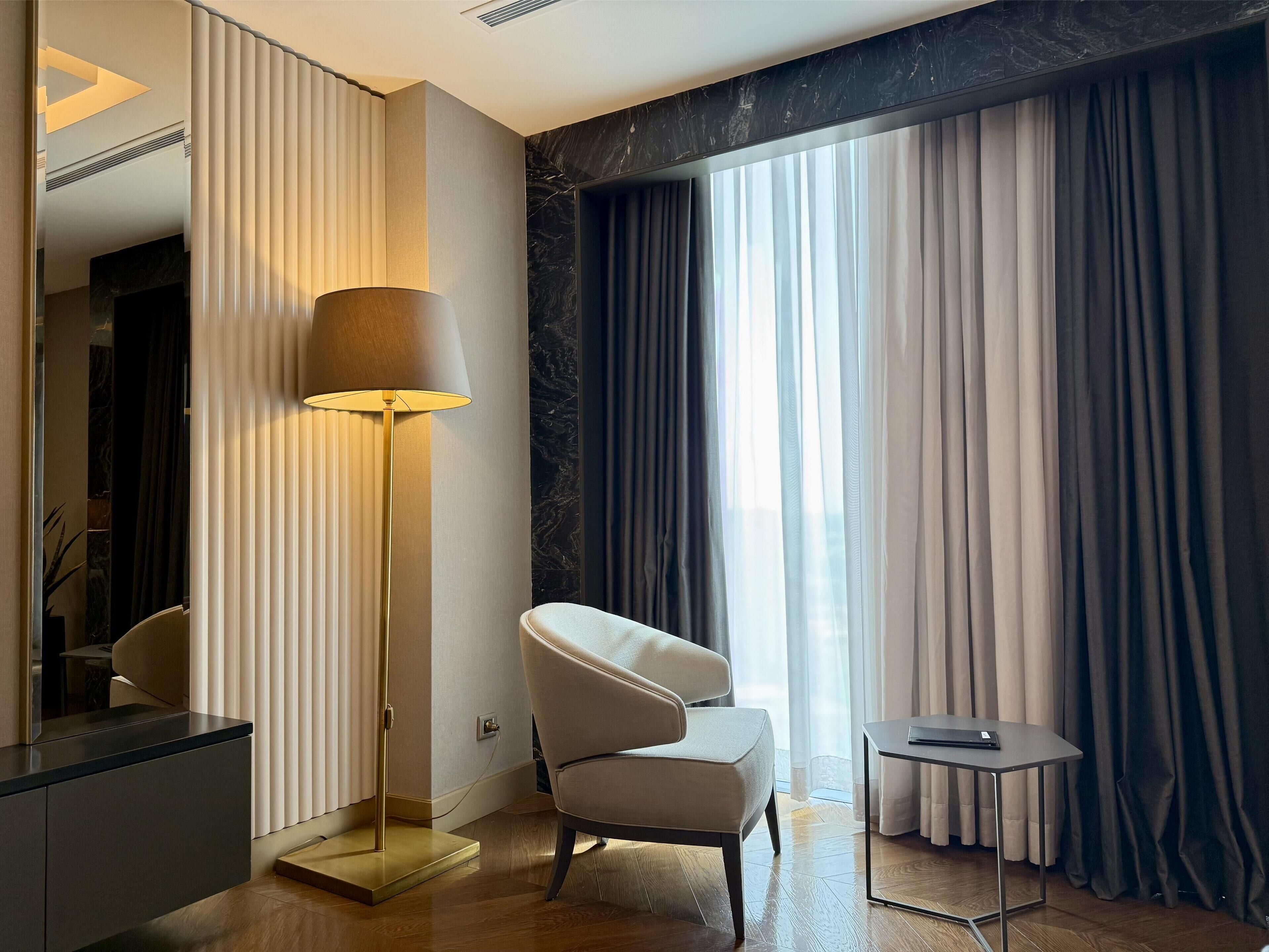 down duvets, memory-foam beds, minibar, in-room safe