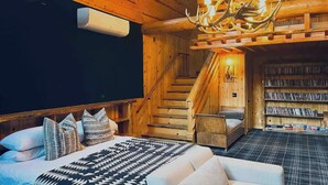 Deluxe Room - The Fireside Inn (Idyllwild)