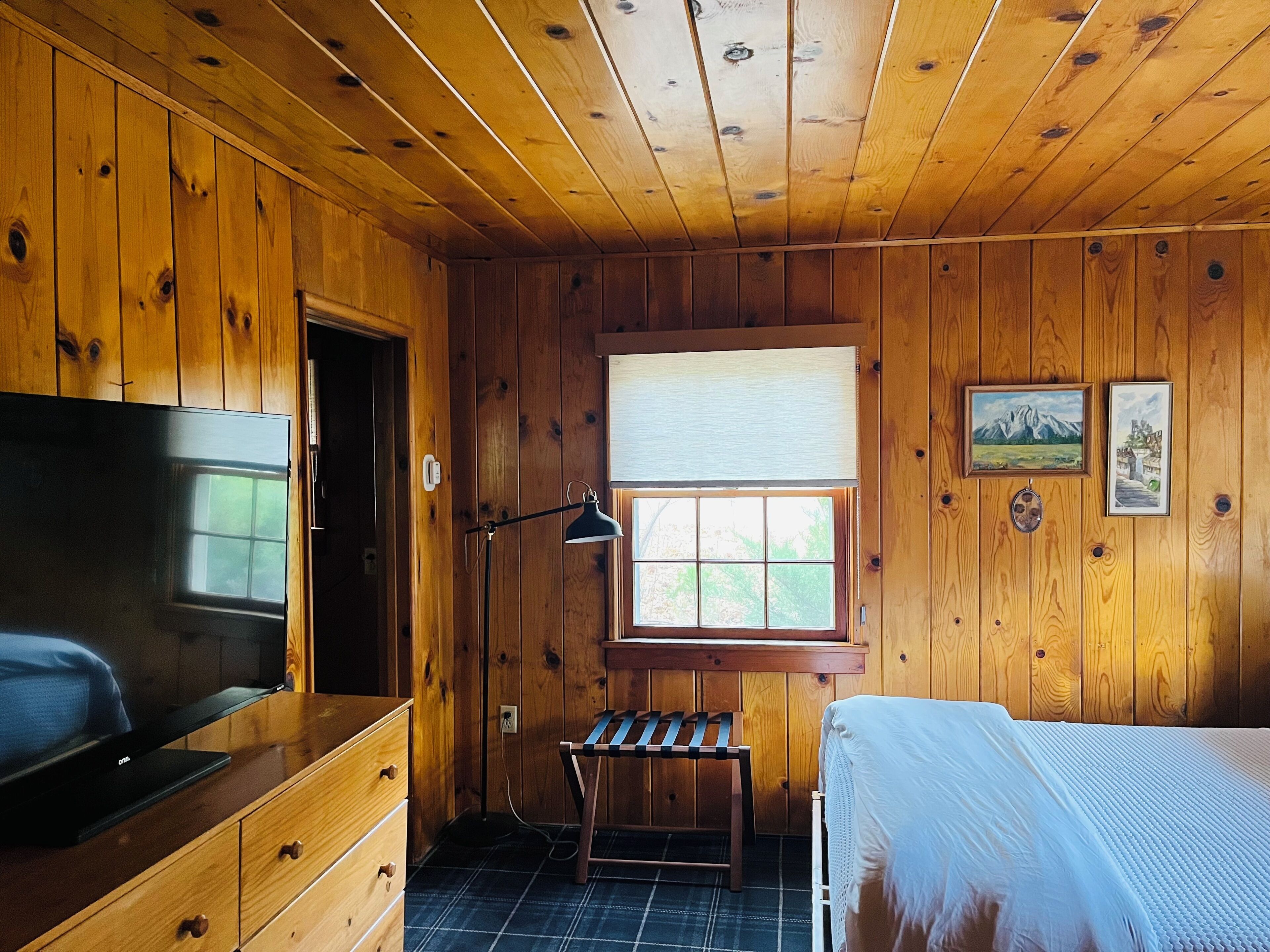 Individually decorated, individually furnished, desk, laptop workspace