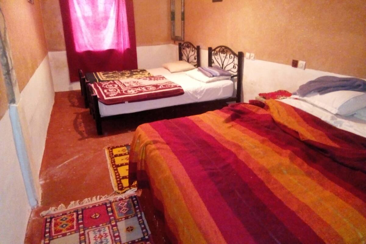 Habitación cuádruple familiar, varias camas, no fumadores | Camas supletorias