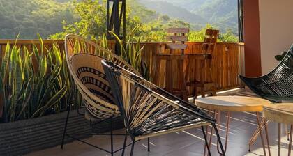 Montes De Beraka - Adults Only