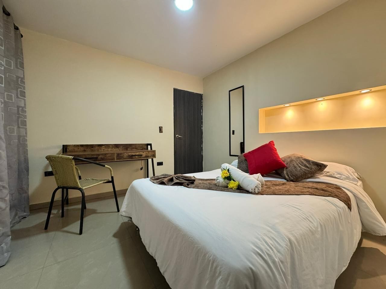 Standard Double Room | Free WiFi, bed sheets