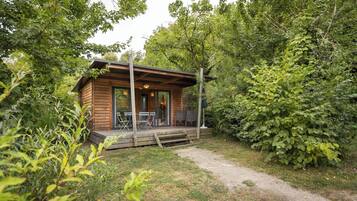 Chalet, 2 Bedrooms (Evasion) | Terrace/patio