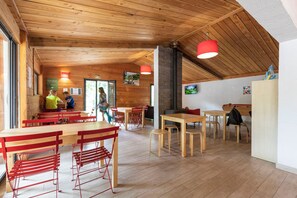 Interior - Huttopia Millau (Millau)