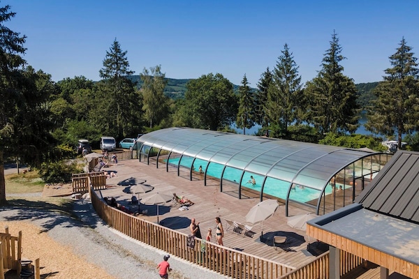 Indoor pool, open 9:00 AM to 6:00 PM, pool umbrellas, sun loungers