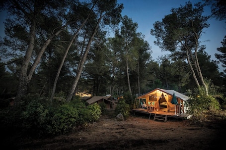 Huttopia Fontvieille