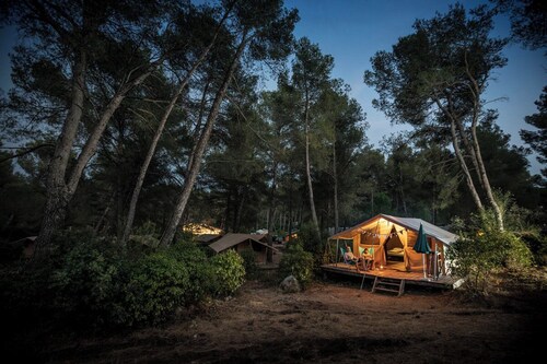 Huttopia Fontvieille