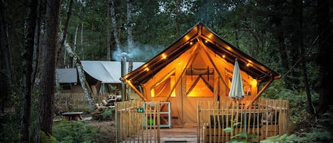 Tente, 2 chambres, non-fumeur | Décor unique, ameublement unique, literie fournie