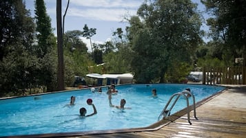 Outdoor pool, pool loungers