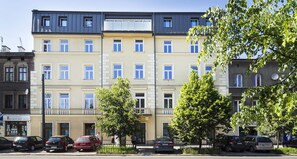Building design - Grey Apartments Kościuszko (Kraków)
