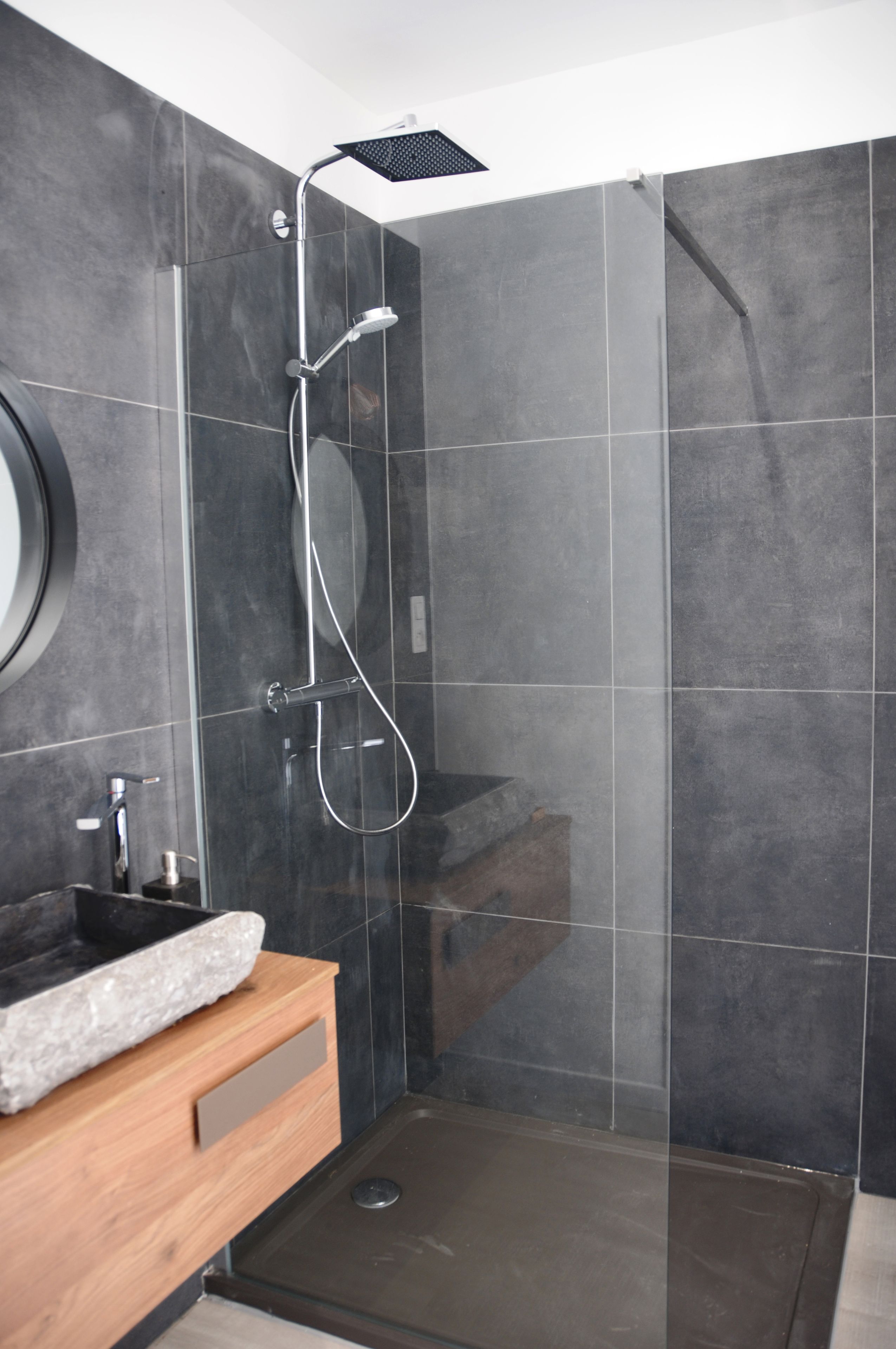 Ducha del cuarto de baño