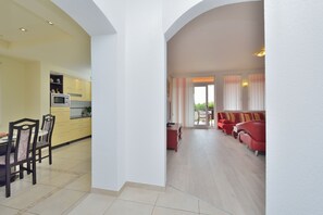 Lägenhet - 3 sovrum | Vardagsrum | Platt-tv