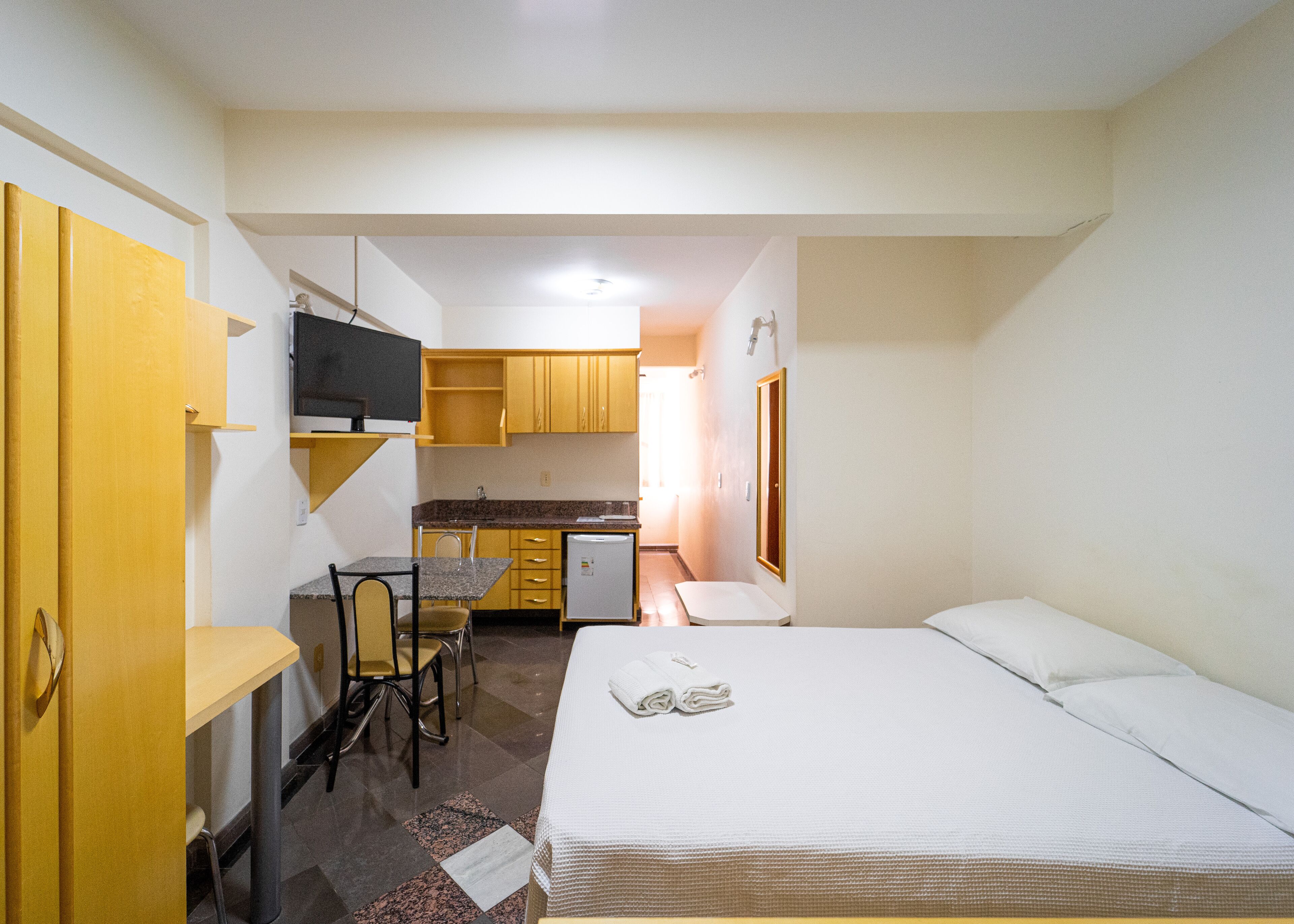 deluxe mini copa room | 1 bedroom, minibar, desk, laptop workspace