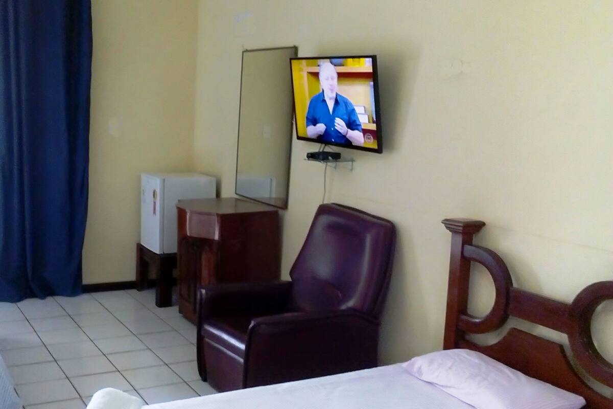 Blackout curtains, free WiFi, bed sheets