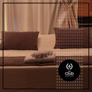 Habitación individual Confort, 1 cama Queen size, vista al río | Ropa de cama de alta calidad, edredón y camas con pillow-top