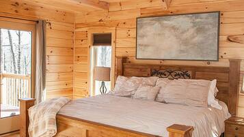Family Cabin, Multiple Beds, Mountain View | 6 bedrooms, premium bedding, free WiFi, bed sheets