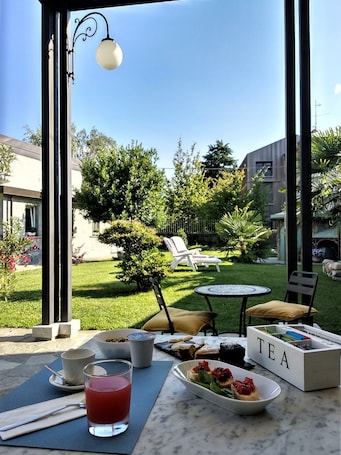 Exterior. Residenza Laurum