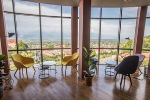 2 bares o lounges, bar junto a la alberca 