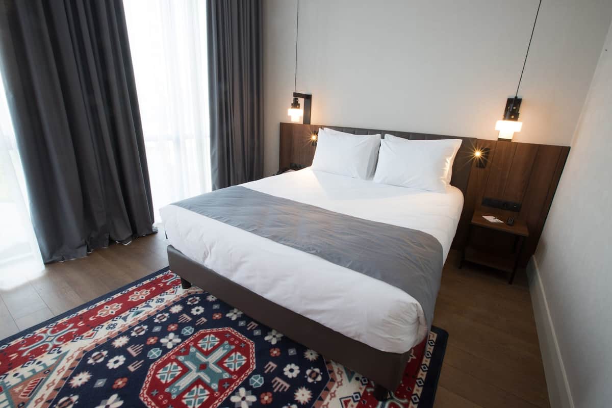 1 bedroom, minibar, in-room safe, individually decorated