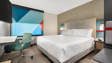 Hochwertige Bettwaren, Tempur-Pedic-Betten, Zimmersafe, Schreibtisch