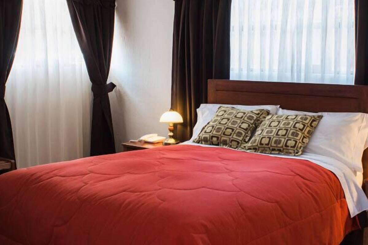 Chambre Standard Double ou avec lits jumeaux, non-fumeurs | Literie de qualité supérieure, bureau, rideaux occultants