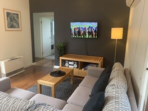 Superior Villa, Garden View, Garden Area | Living area