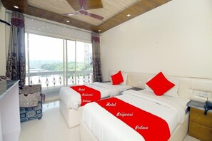Rollaway beds, free WiFi, wheelchair access - Hotel brijwasi palace (Yamkeshwar)