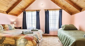 Familienhaus, Mehrere Betten, Nichtraucher, Blick auf den Golfplatz | Hochwertige Bettwaren, Verdunkelungsvorhänge, Bügeleisen/Bügelbrett