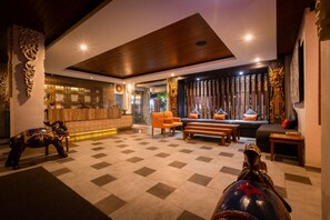 Lobby sitting area - The Nyaman Bali (Kuta)