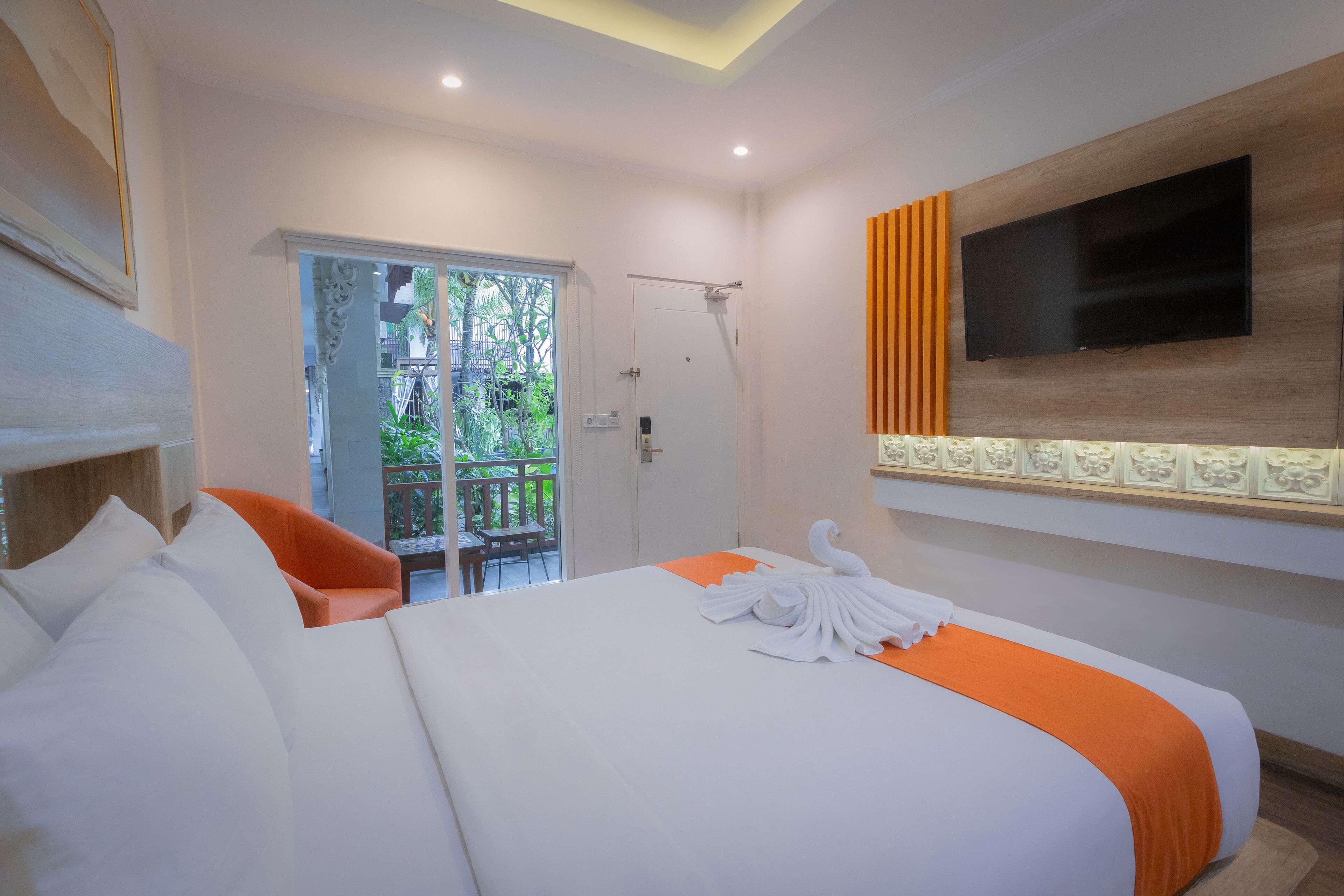 Deluxe-huone | Minibaari, työpöytä, pimennysverhot, ilmainen Wi-Fi