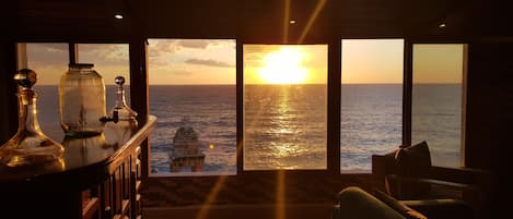 Apartment, 3 Bedrooms, Sea View | Living area