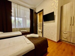 Comfort Twin Room | Blackout curtains, iron/ironing board, free WiFi, bed sheets