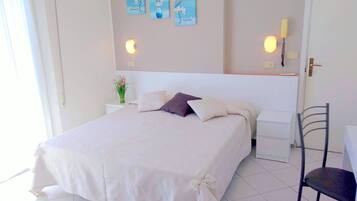 Caja de seguridad en la habitación, escritorio y wifi gratis