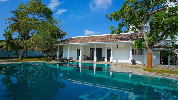 Outdoor pool - Kapugedara297 (Galle)