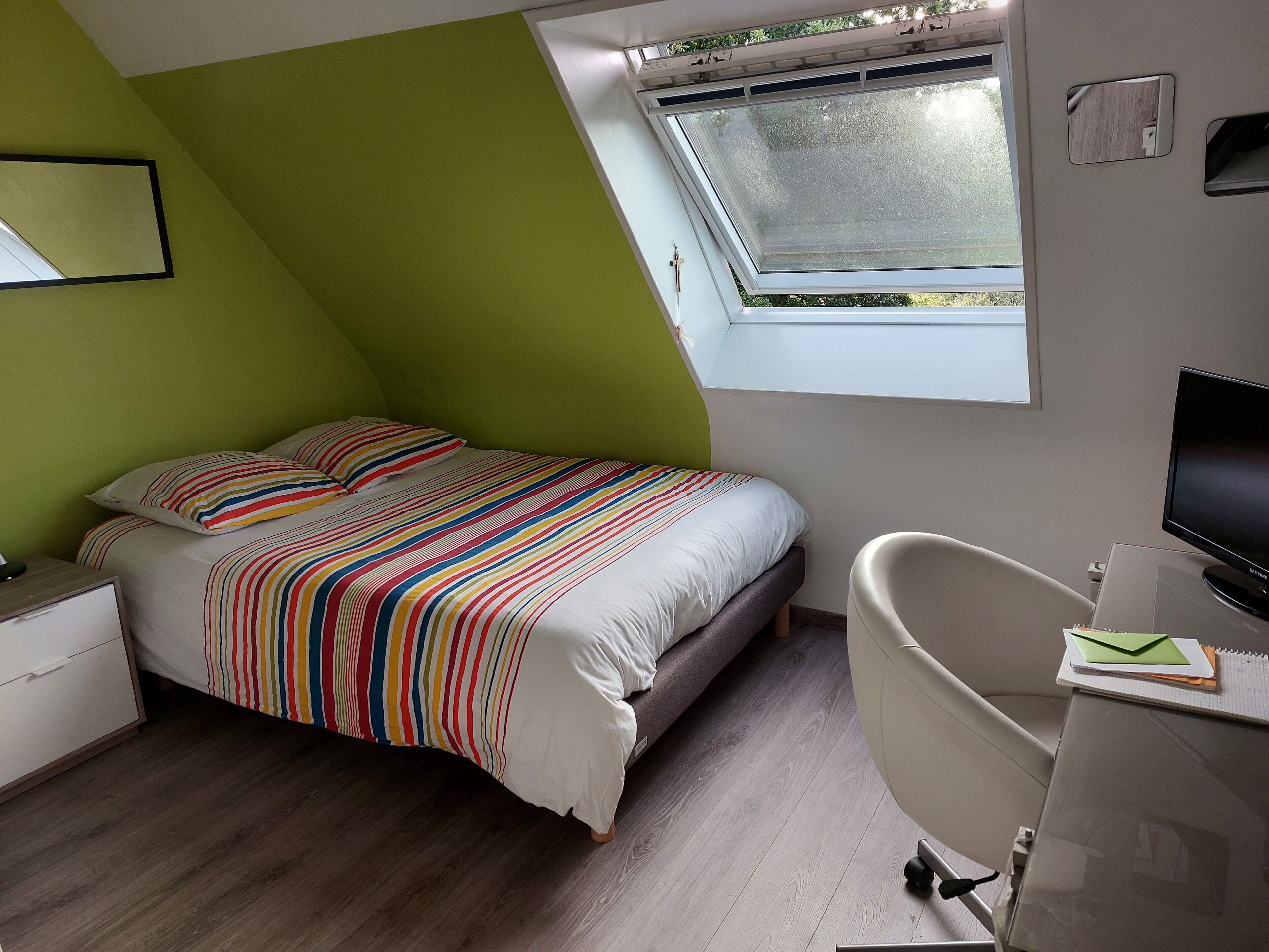 4 chambres, fer et planche à repasser, Wi-Fi