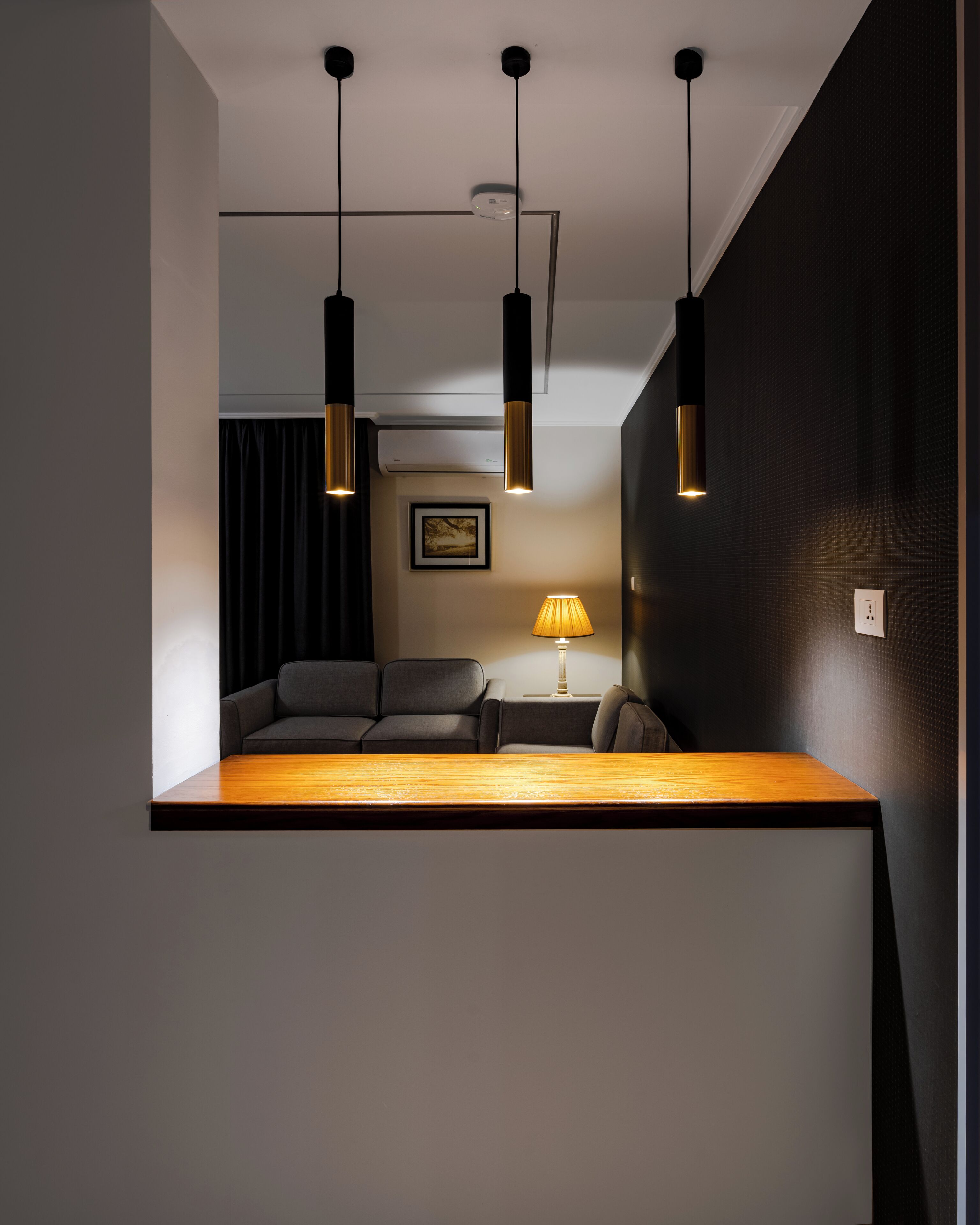 Deluxe appartement, 1 queensize bed | Woonruimte | Een 32-inch lcd-televisie met satellietzenders en televisie