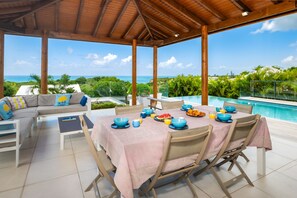 Outdoor dining - VILLA VISTA MAR - Infinity pool + Sea view (Sainte-Anne)