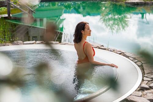 2 indoor pools, 2 outdoor pools, pool umbrellas, sun loungers
