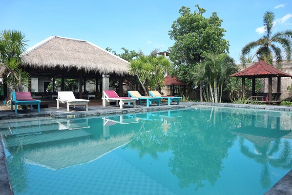 Outdoor pool - GiliPaddy Resort (Gili Trawangan)