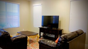 Smart TV, DVD player