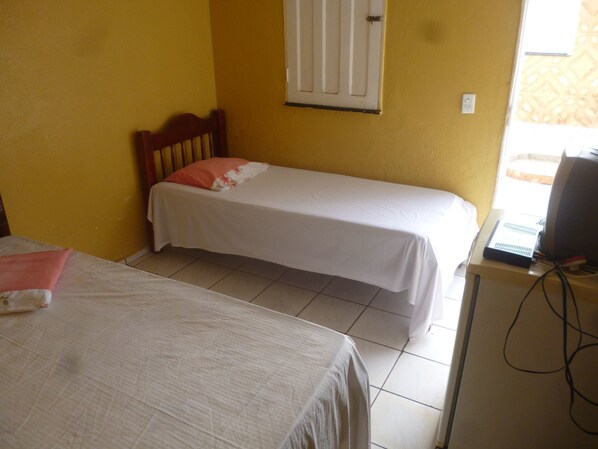 Free WiFi, bed sheets