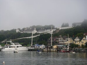 Exterior - Inn on Mackinac (Mackinac Island)
